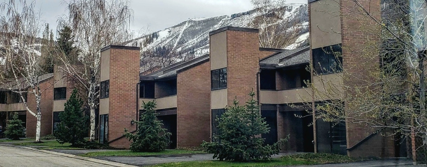 Park Avenue Condos in Old Town Park City that sits on the golf course and are close to skiing