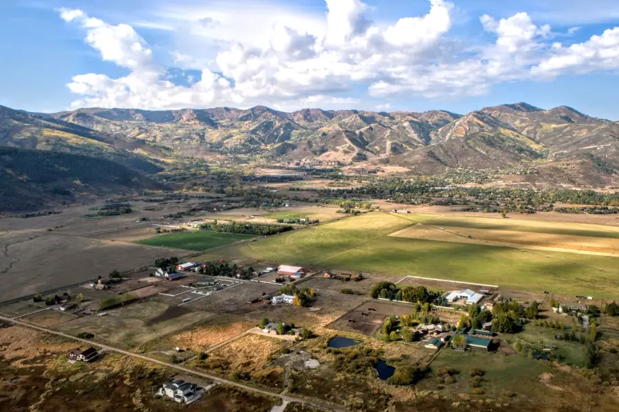 Park City ultra luxury mountain real estate across Deer Valley and Canyons Village