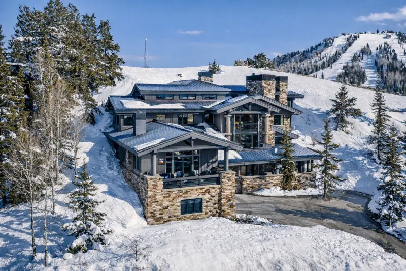 Upper Deer Valley luxury home in winter near Silver Lake, reflecting ski-oriented resort living in Park City, Utah