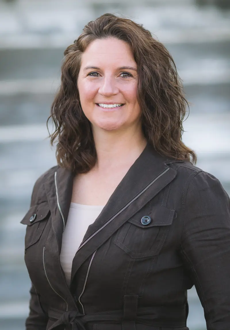 Lana Harris, Senior Real Estate Advisor